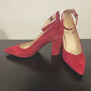 NWT Marc Fisher Suede Maroon Kitten Heels